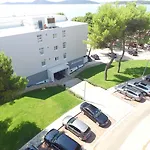 Hotel Arausana & Antonina 4*