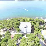 Otel Arausana & Antonina 4*