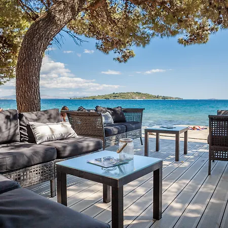 Hotel Arausana & Antonina 4*