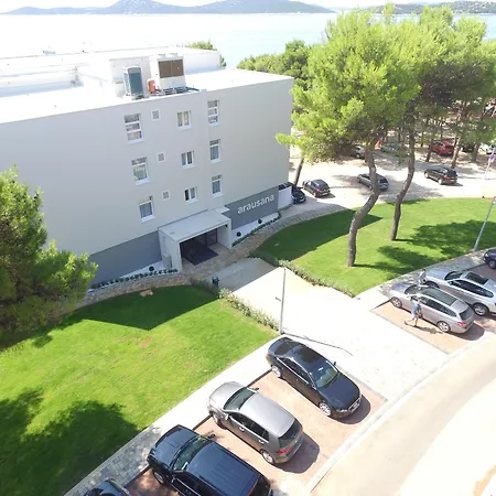 Hotel Arausana & Antonina 4*