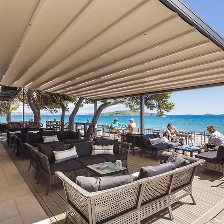 Hotel Arausana & Antonina