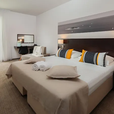 Arausana & Antonina Hotel 4*