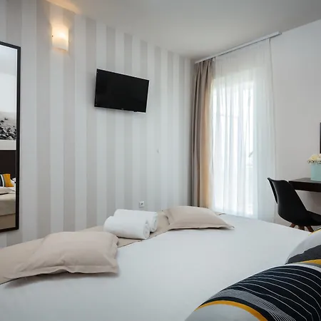 Arausana & Antonina Hotel