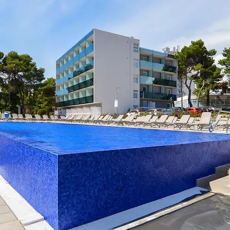 Arausana & Antonina Hotel