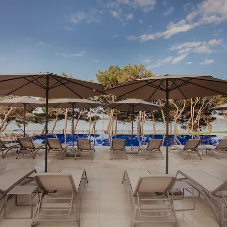 Hotel Arausana & Antonina 4*