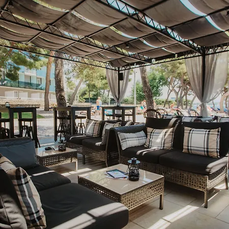 Arausana & Antonina Hotel 4*