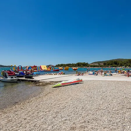 Arausana & Antonina Hotel 4*