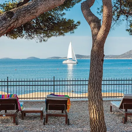 Arausana & Antonina 4* Vodice