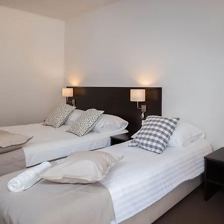 Arausana & Antonina Vodice