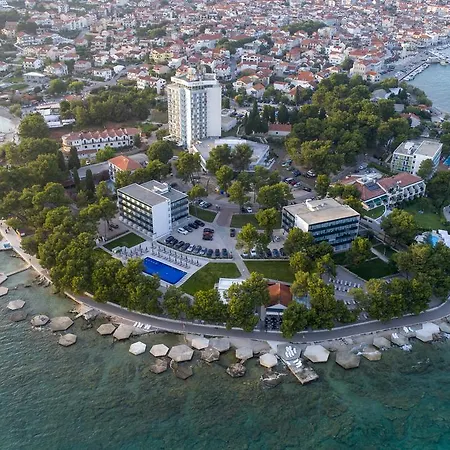 Hotel Arausana & Antonina