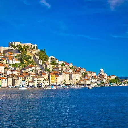 Hotel Arausana & Antonina 4*