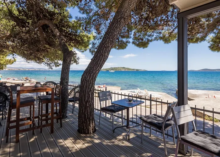 Arausana & Antonina ヴォディツェ