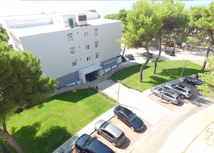 Hotel Arausana & Antonina 4*