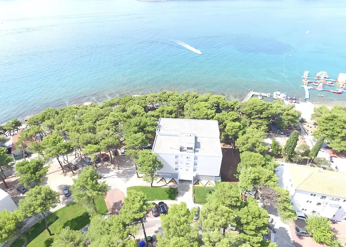 Hotel Arausana & Antonina 4*