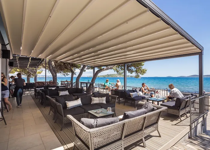 Hotel Arausana & Antonina