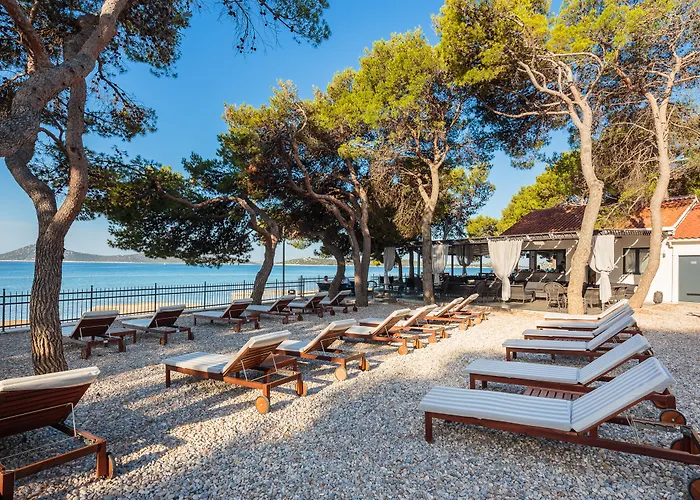 Arausana & Antonina 4* Vodice