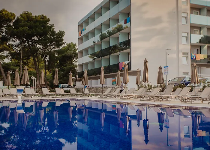 Arausana & Antonina Hotel 4*