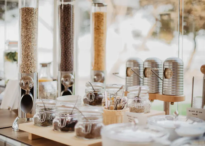 ホテル Arausana & Antonina 4*