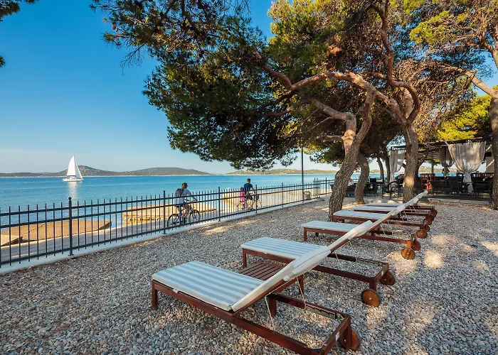 Hotel Arausana & Antonina Vodice